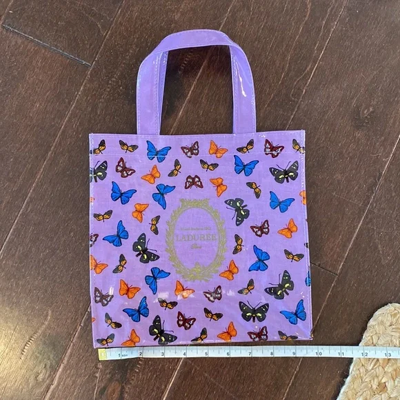 Lay free Paris Tote bag. 10” x 10”. New condition - Picture 4 of 4